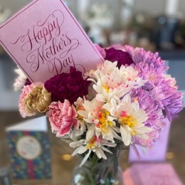 Happy Monday to everyone!!  We hope you all had a great Mother’s Day weekend!  We can’t wait to see you all next time!  #motherday #apartmentliving Instagram post from @theverandamc on July 26, 2024 00:00:00am